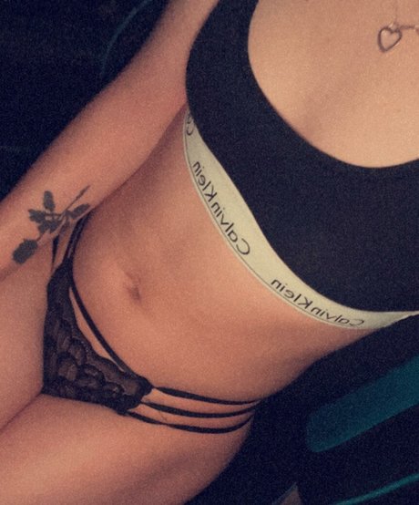 secret tekk セックス女優 写真