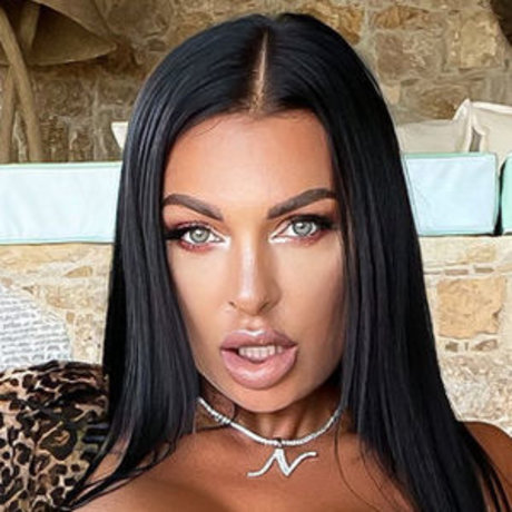 Celine Centino 素敵なモデル ギャラリー