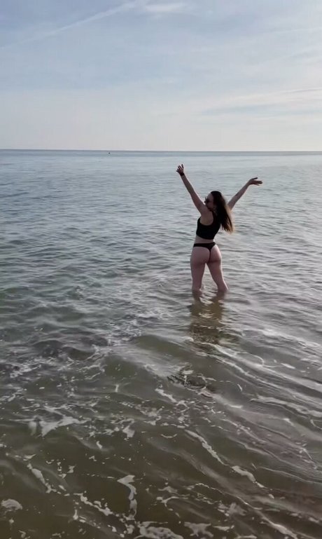 itsbinkybee 完璧な女優 写真