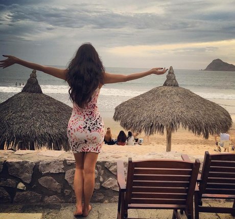 若い黒人女性オンリーファンズ セクシー ギャラリー