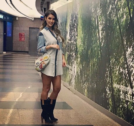 裸の熟女オンリーファンズ ホットセックス 写真