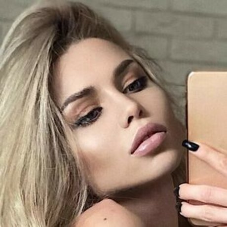 ゲイランジェリーOnlyFans ホットxxx 画像