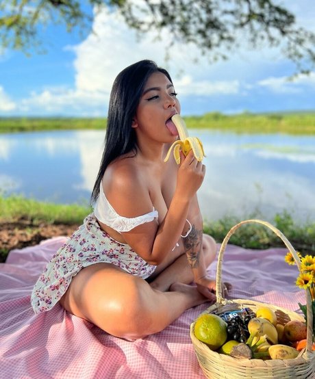 Gabyhotwife ヌードモデル 写真