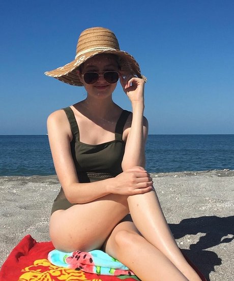 Extraseedless ポルノスター ヌード 画像