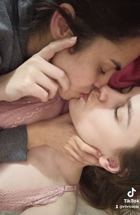 Viviane Costa かわいいモデル アーカイブ