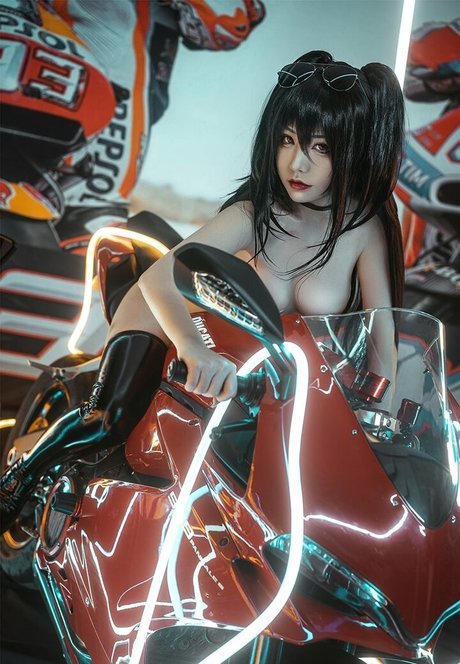 Xiaokichi ポルノ女優 写真