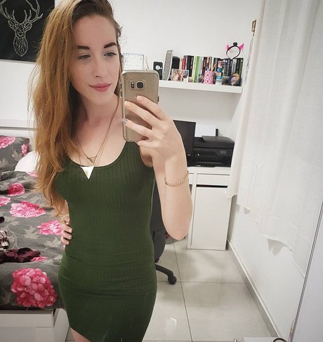 Johanna Mun ヌードスター 画像