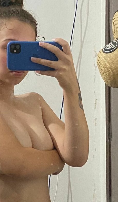 Tsuki Chan アートスター 写真