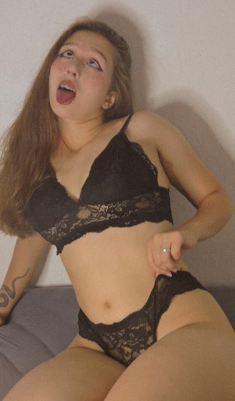 Tsuki Chan ポルノスター ギャラリー