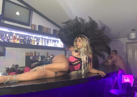 Irina Chanell 独占モデル ギャラリー