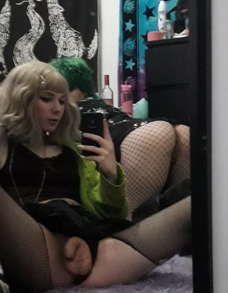 Nihlllxm 最高のポルノスター 写真