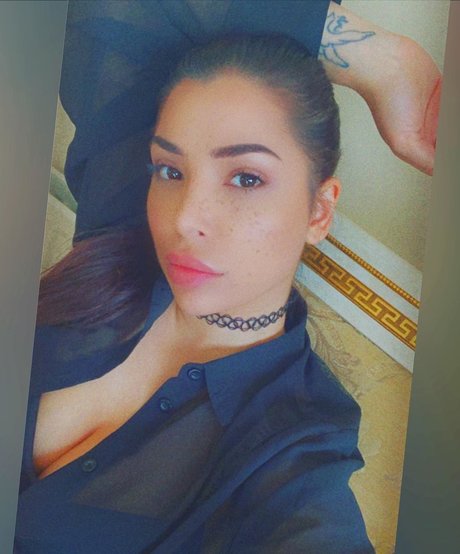 Mizz Ellaa ASMR 素敵なポルノスター 写真