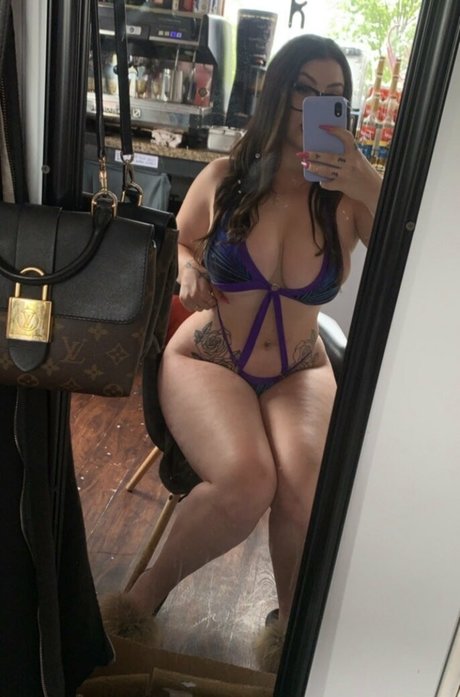 シックオンリーファン ヌード 写真