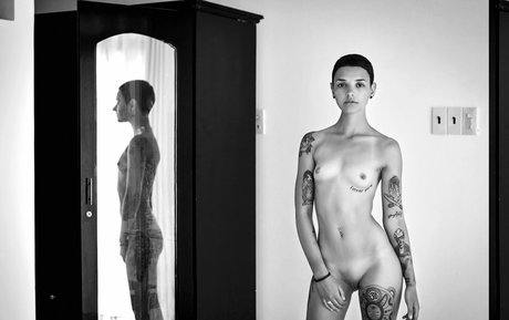 小人の裸OnlyFans アートxxx アーカイブ