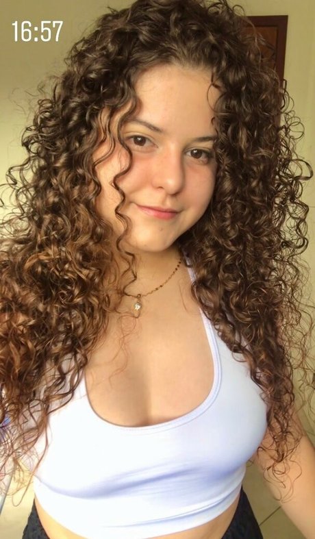 Ana Bluhen セクシー女優 画像