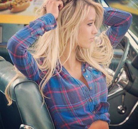 Paige Wyatt ポルノスター アート 画像