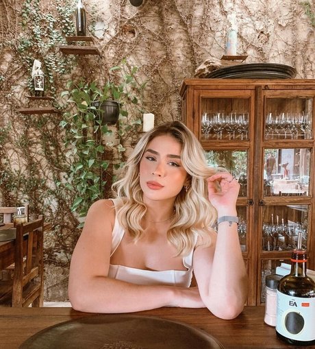 LoryLives トップモデル 画像