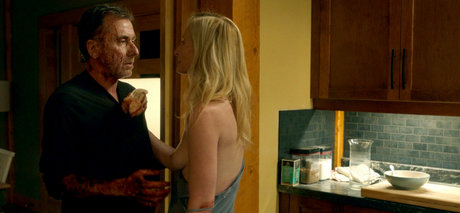 Genevieve O Reilly アート女優 写真