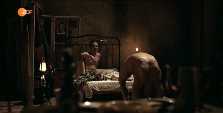 Sonja Gerhardt 美しいモデル 写真