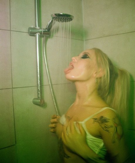 misscannabisss xxxモデル 写真