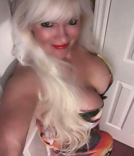 Sandie Lee 無料モデル ギャラリー