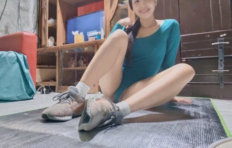 Moniica Hija 美しい女優 ギャラリー