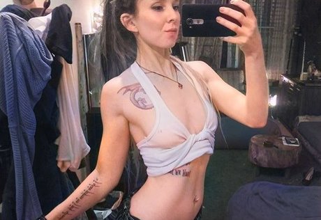 巨乳義母OnlyFans 無料アダルト ギャラリー