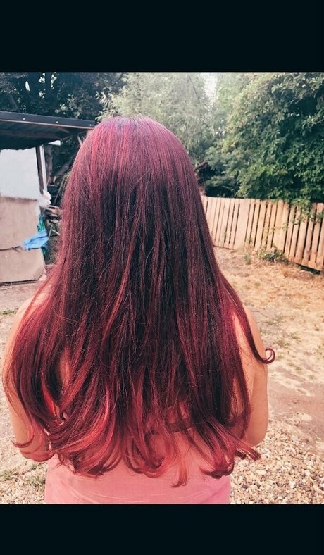 曲線美のラテン系オンリーファンズ ホット裸 画像