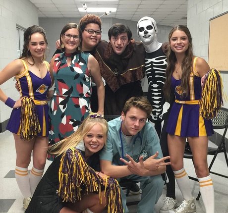 Annalisa Cochrane ヌードモデル 写真