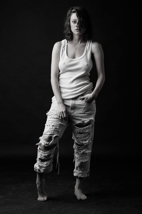 Yael Gayaa アートスター 写真