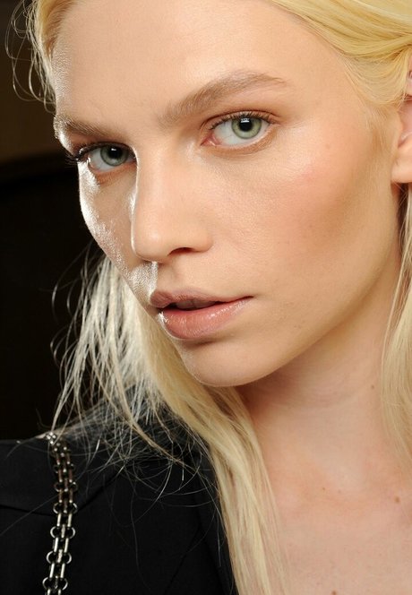 Aline Cleusa Weber 無料スター 画像