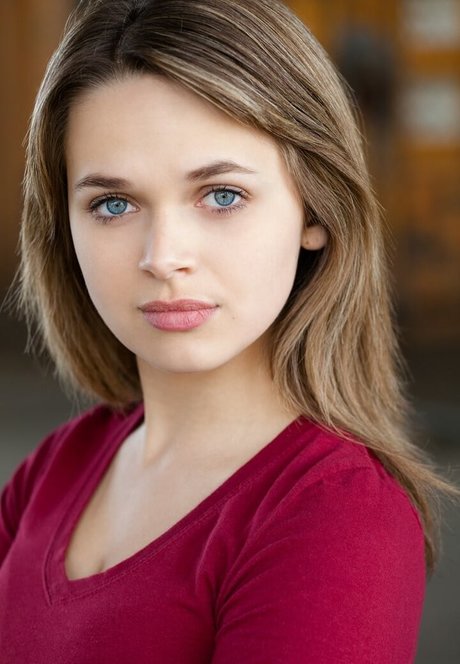 Alyssa Jirrels 完璧な女優 画像