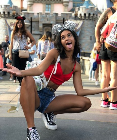 Alexis Gaube ヌードのポルノスター 写真