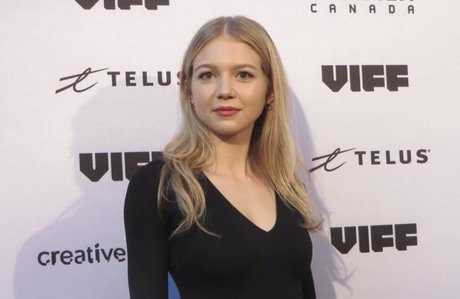 Abby Ross ポルノスター アート 画像