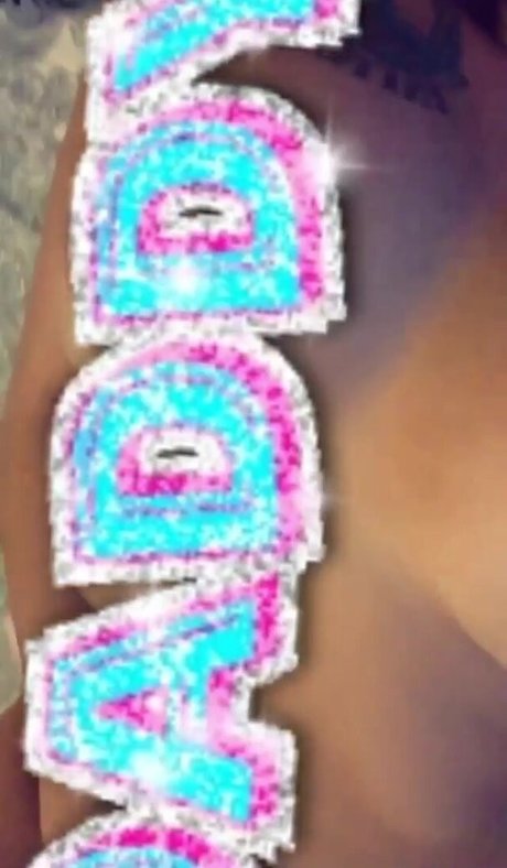 Boz suicide アート女優 写真