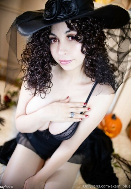 Akemii Blue 可愛い女優 写真