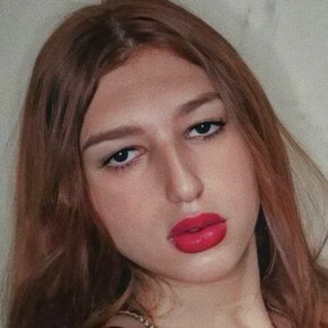 キャスティングオンリーファンズ ポルノ 画像