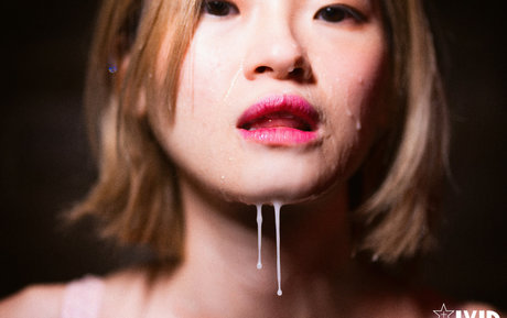 ブロンドビキニOnlyFans アダルト 画像