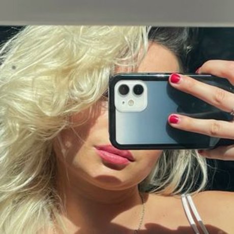 日本の女子高生OnlyFans トップ 写真