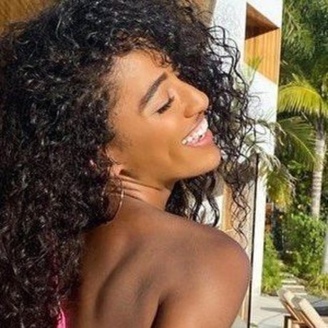 Official Janina ヌードのポルノスター 画像