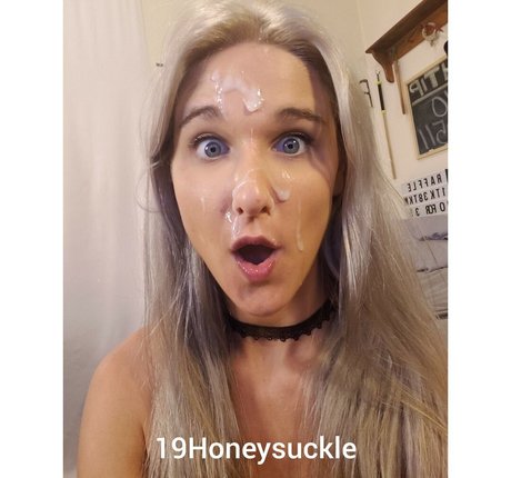 honeysgotbuns ホットなポルノスター 写真