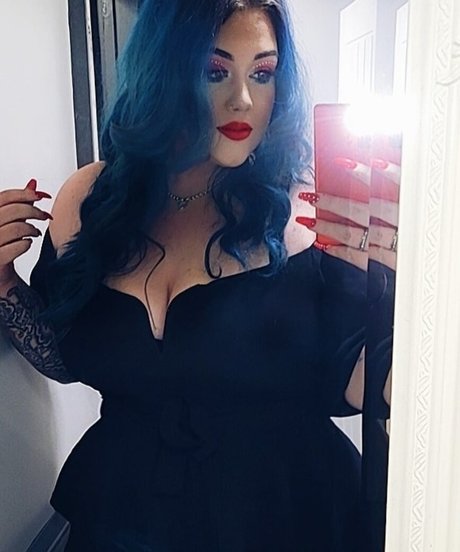 Thatcurvyone アダルト女優 画像