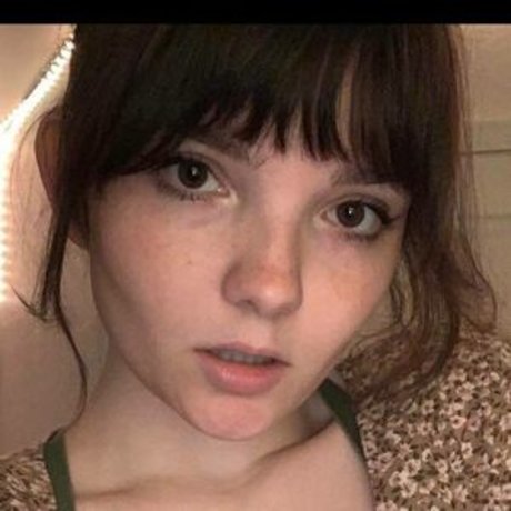 巨乳の熟女オンリーファンズ アダルト無料 画像