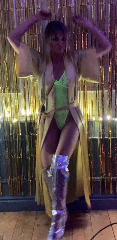 バブルバットオンリーファン ホットセックス 写真