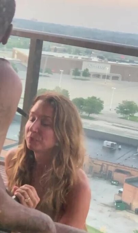 お金 オンリーファンズ えろ 写真