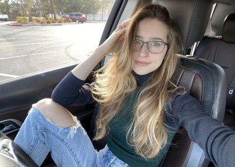 RyyFyy トップスター 画像