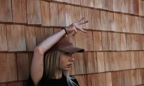 ラテン系ティーンオンリーファンズ ポルノ 写真