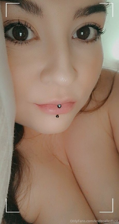 Knifecalledlust エロティック女優 ギャラリー