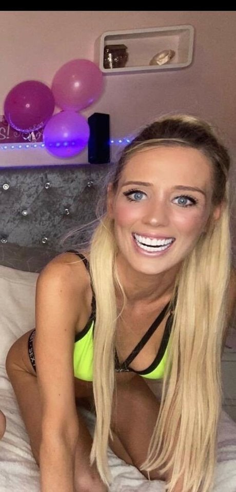 kirstybrightmore ポルノ女優 写真