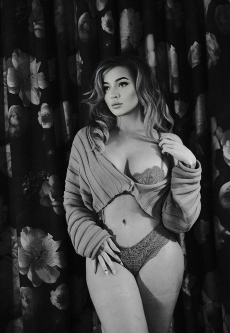 Torias Secret HDスター 写真